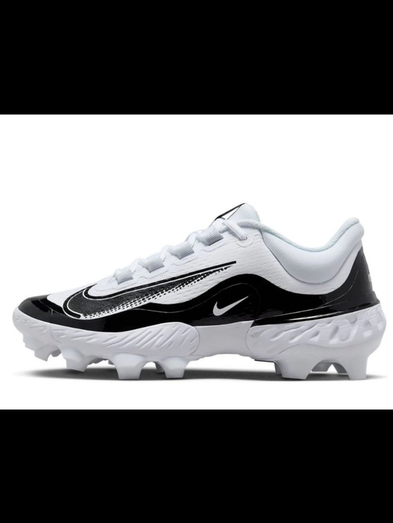 Athletic_Shoes